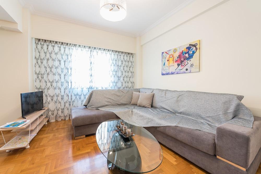 Comfy Apartment In Acropolis Area By Cloudkeys Афіни Екстер'єр фото